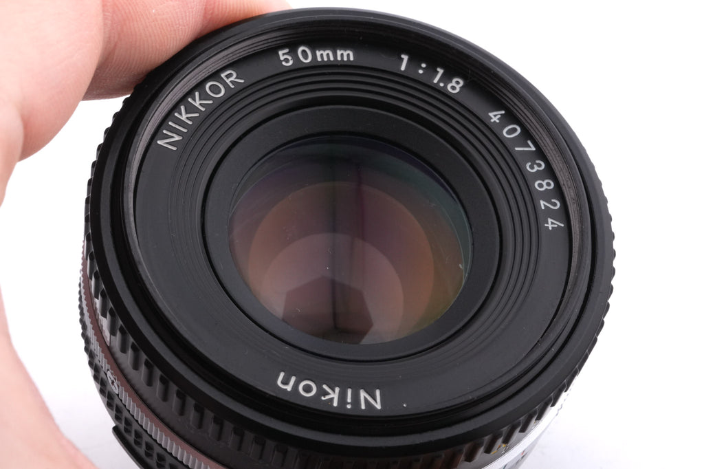 Nikon 50mm f1.8 Nikkor AI-S (0.6m)