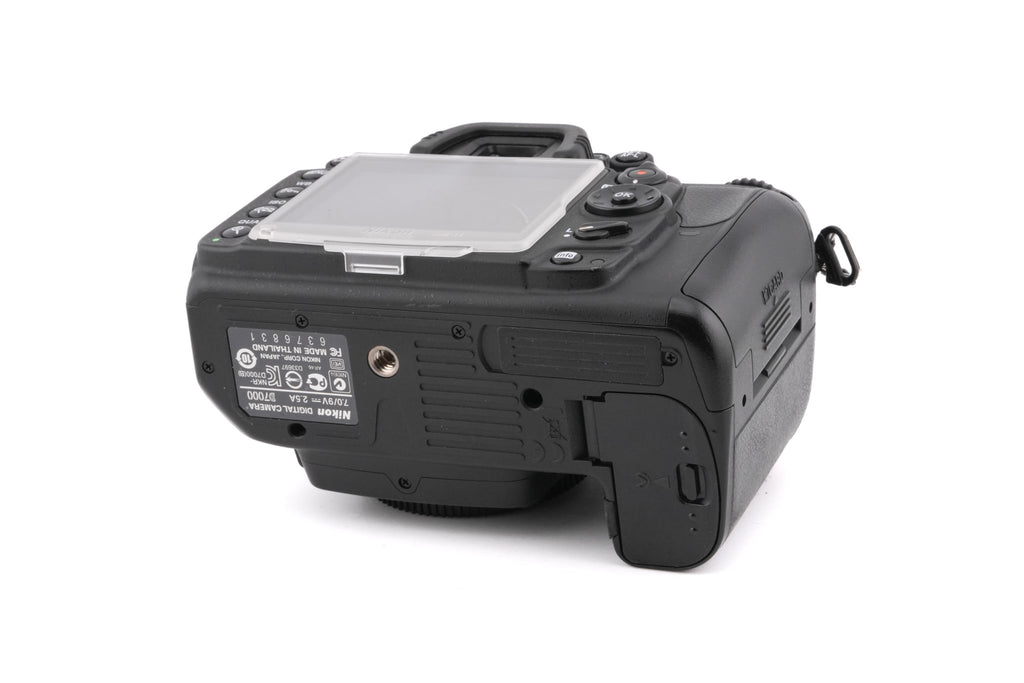 Nikon D7000