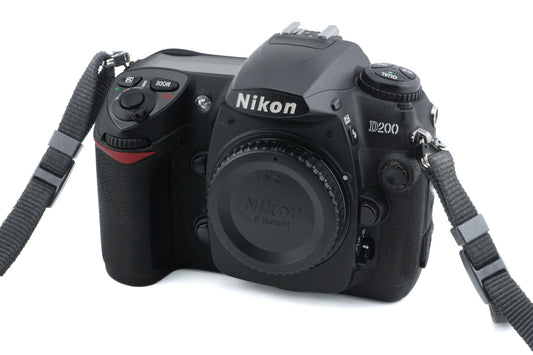 Nikon D200