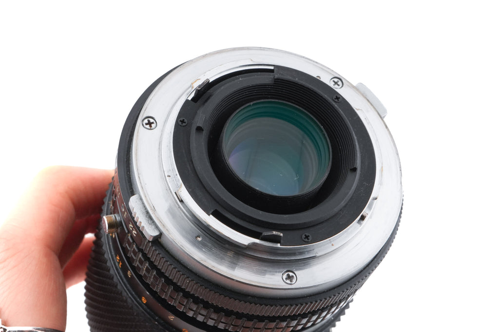 Olympus 35-105mm f3.5-4.5 Zuiko Auto-Zoom