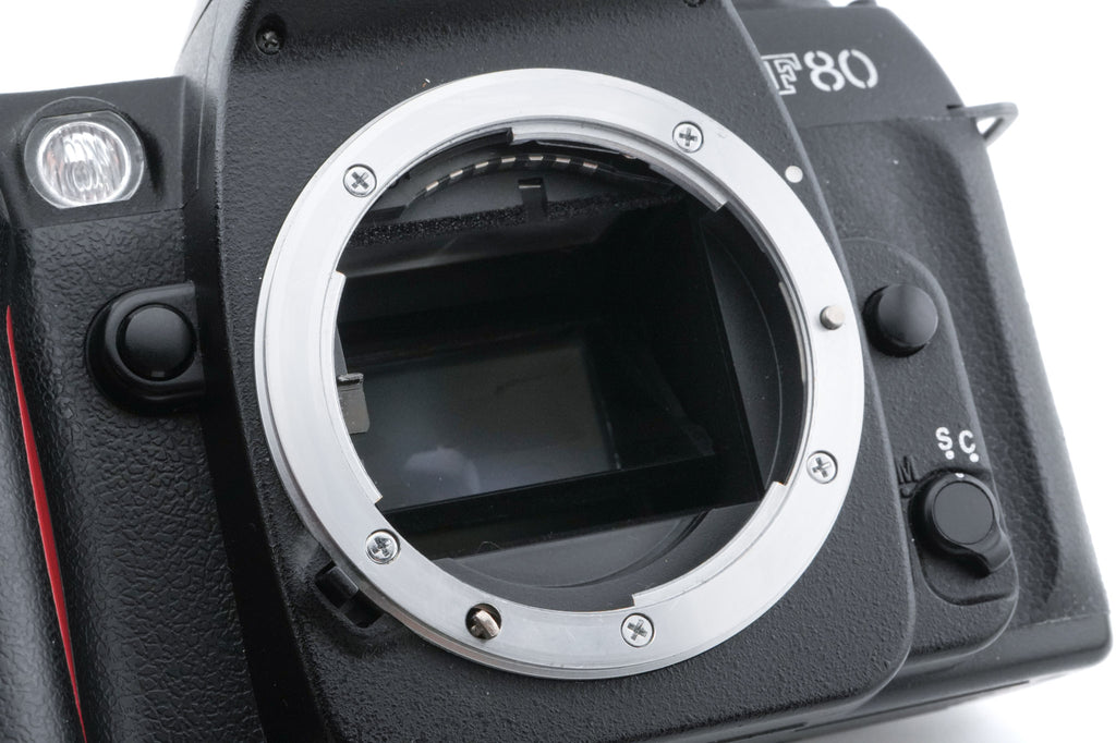Nikon F80