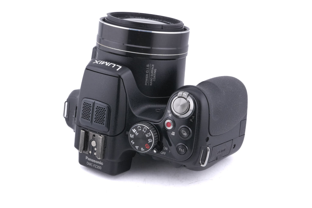 Panasonic Lumix DMC-FZ200
