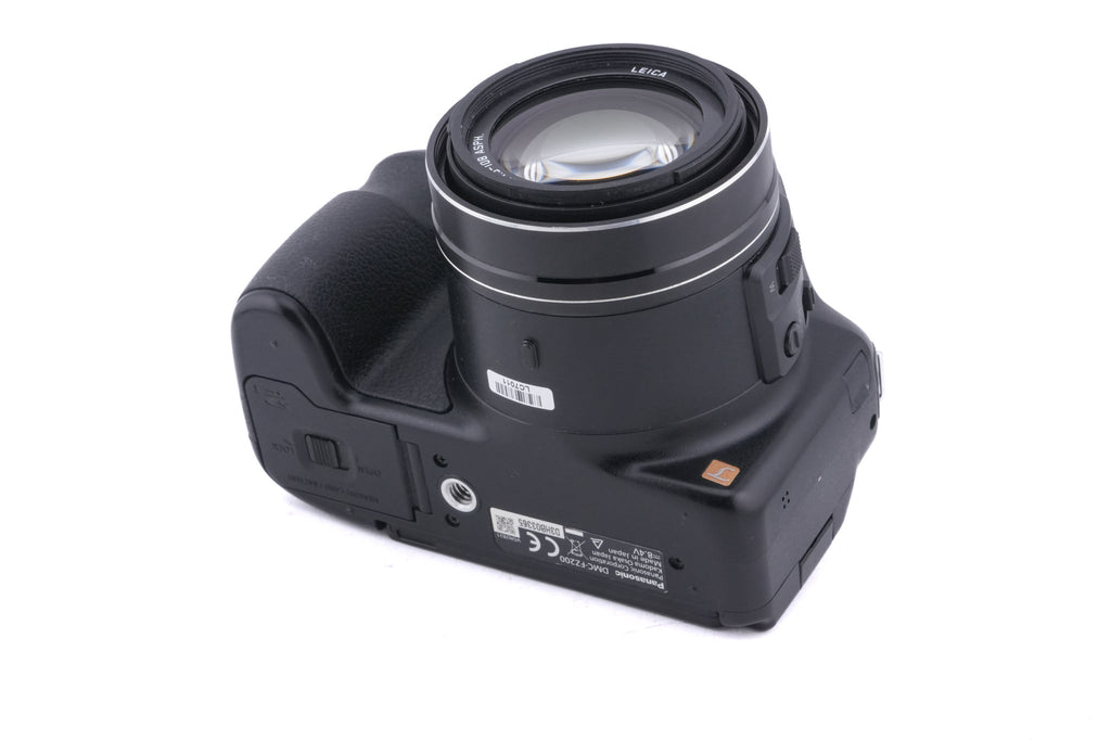 Panasonic Lumix DMC-FZ200