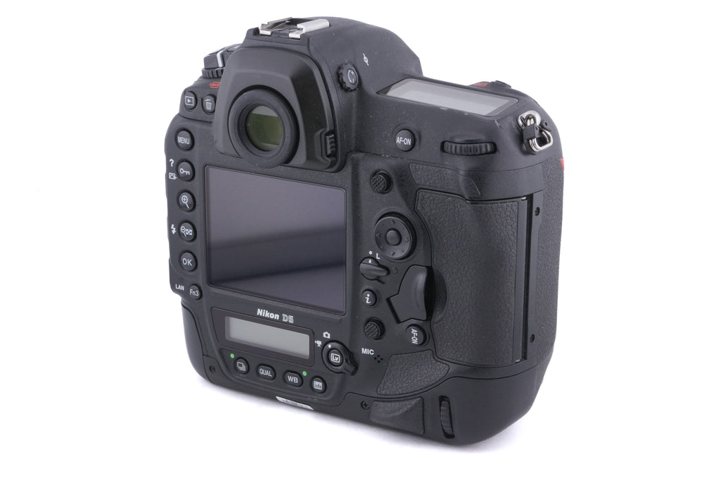Nikon D5