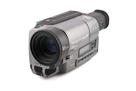 Sony CCD-TR3000E - Camera