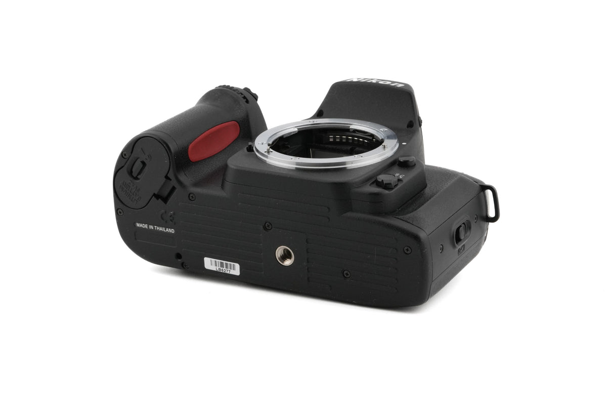 Nikon N80