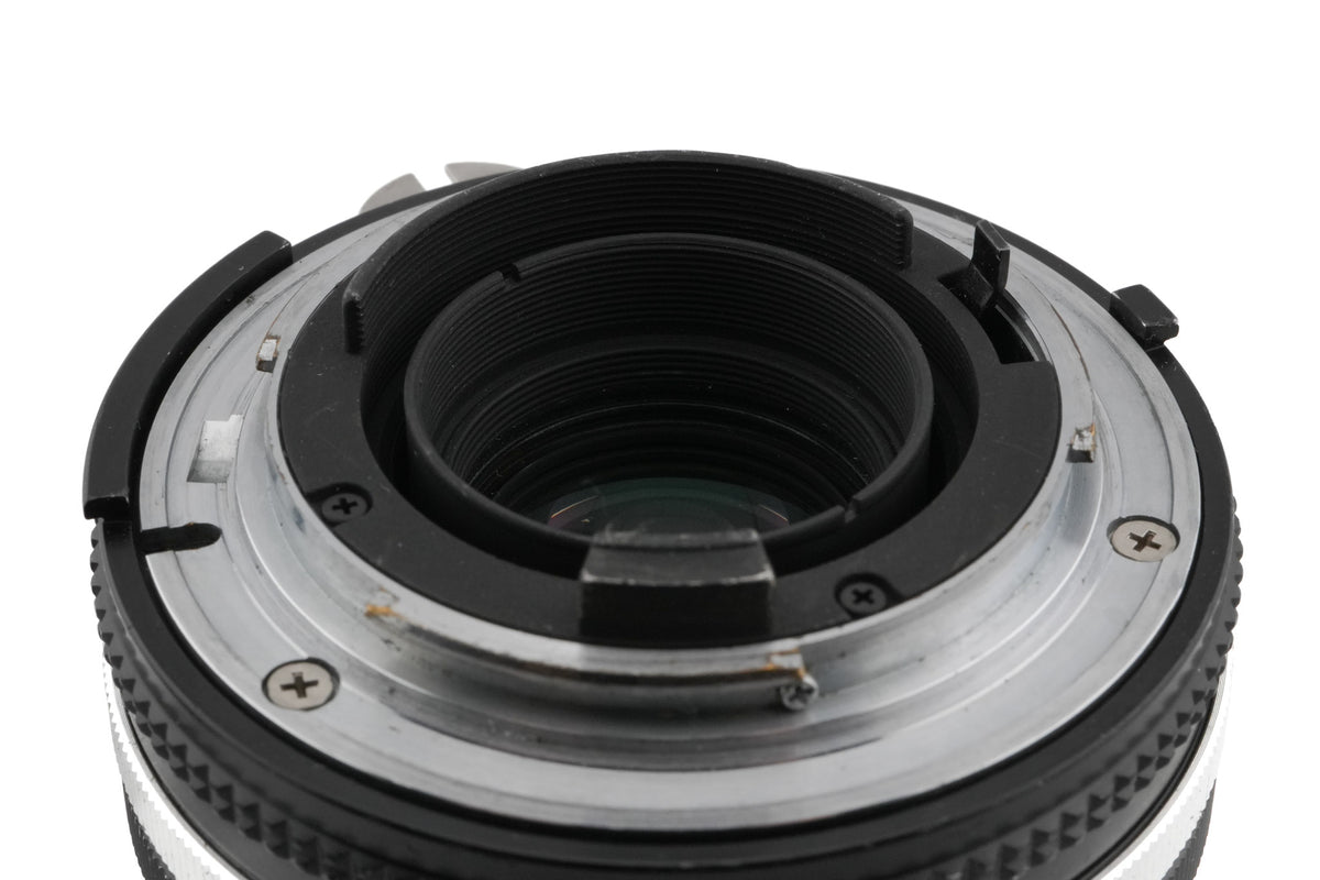 Nikon 35-105mm f3.5-4.5 Zoom-Nikkor AI-S