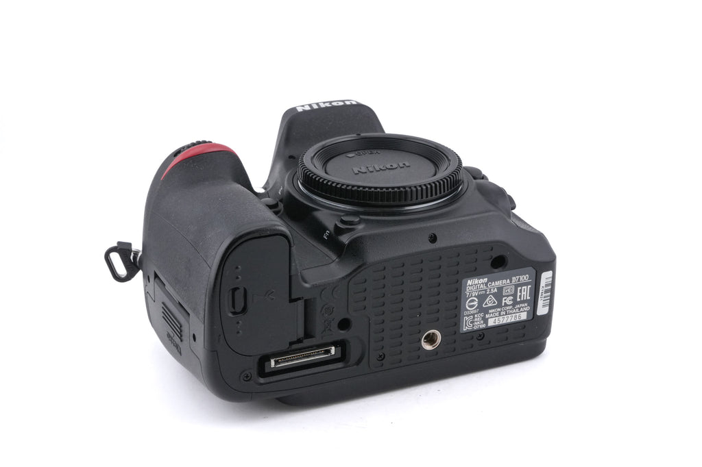 Nikon D7100