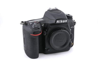 Nikon D750