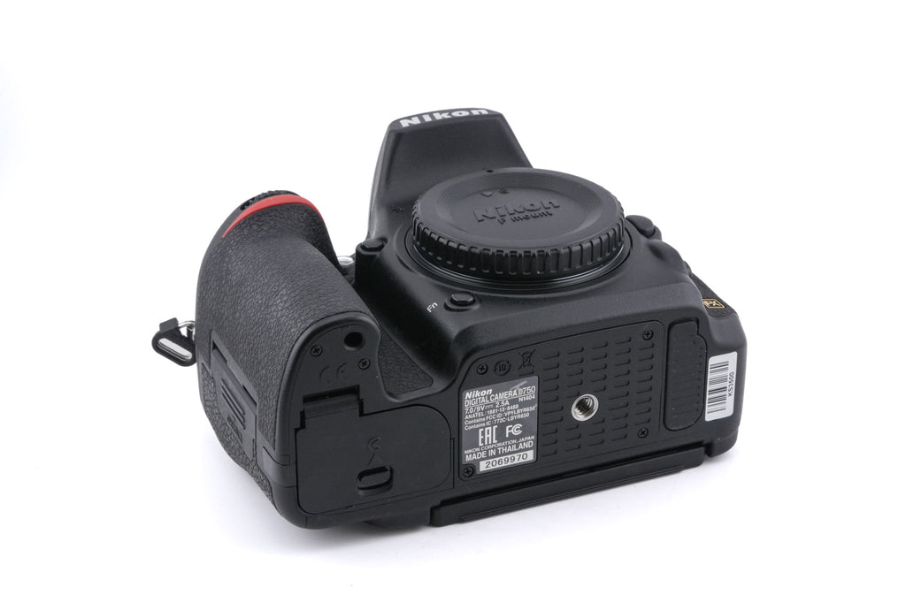 Nikon D750
