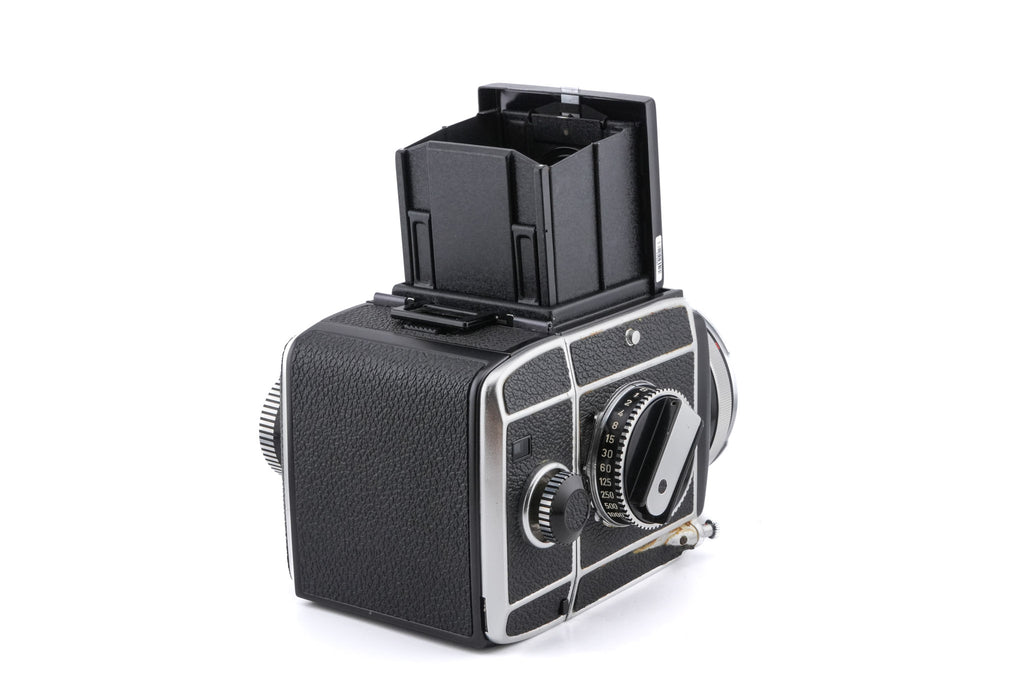 Rollei SL66 + Waist Level Finder + 80mm f2.8 Planar  + 6x6 Film Back