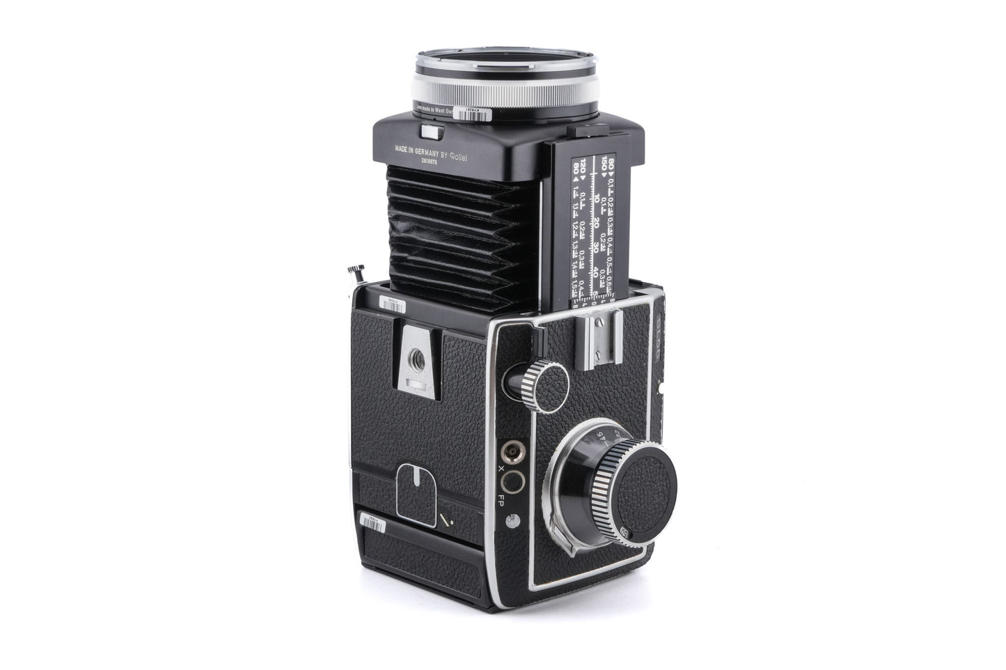 Rollei SL66 + Waist Level Finder + 80mm f2.8 Planar  + 6x6 Film Back