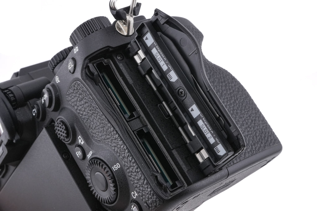 Sony A7R V