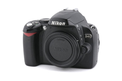 Nikon D40