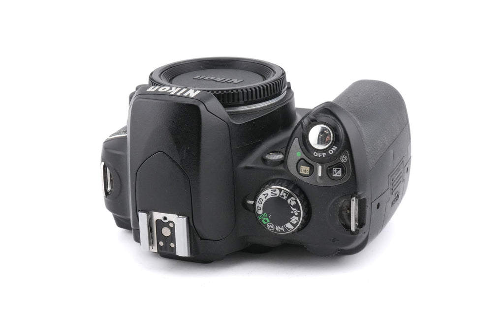 Nikon D40