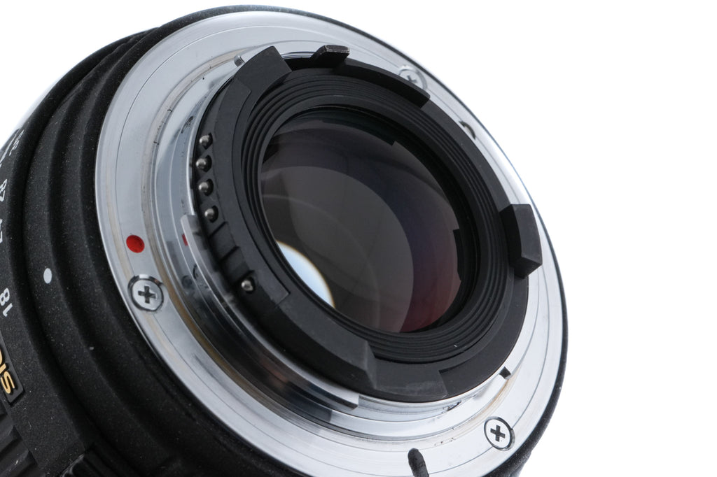 Sigma 18-50mm f2.8 EX DC Macro