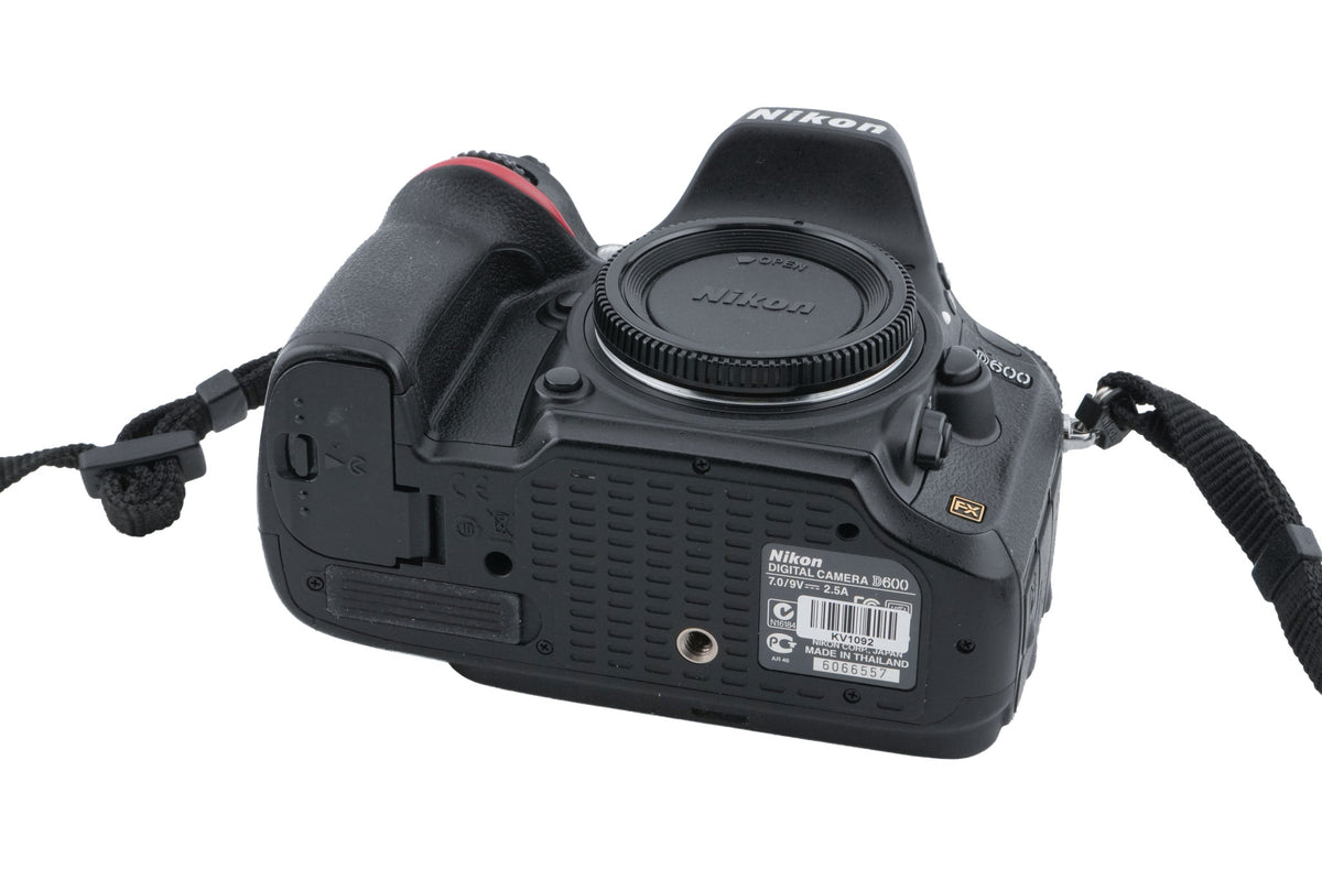 Nikon D600
