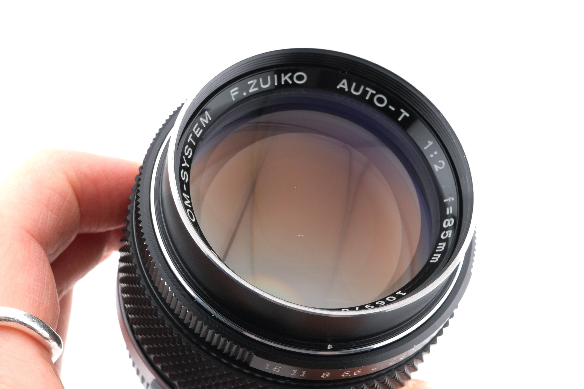 Olympus 85mm f2 F.Zuiko Auto-T