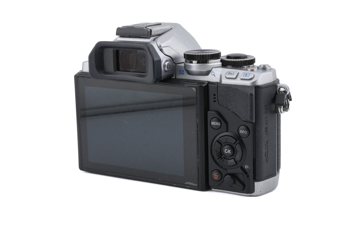 Olympus OM-D E-M10