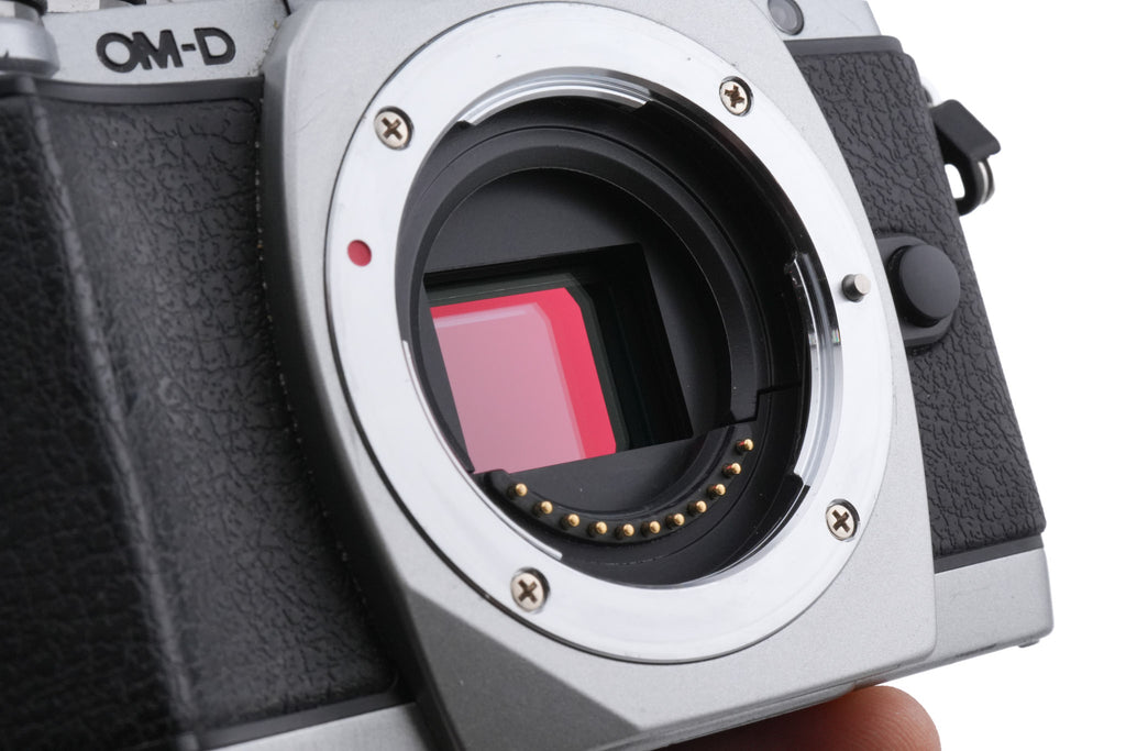Olympus OM-D E-M10