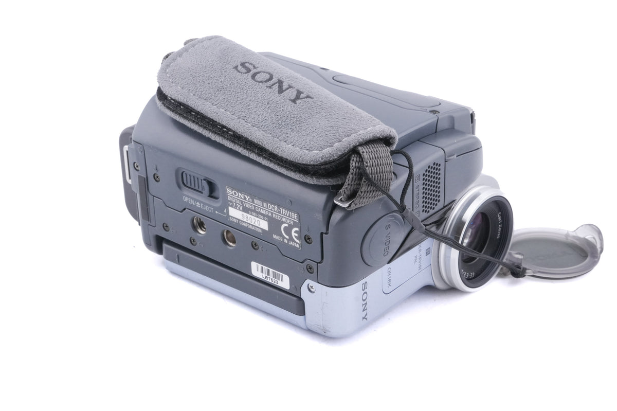 Sony Handycam DCR-TRV19E