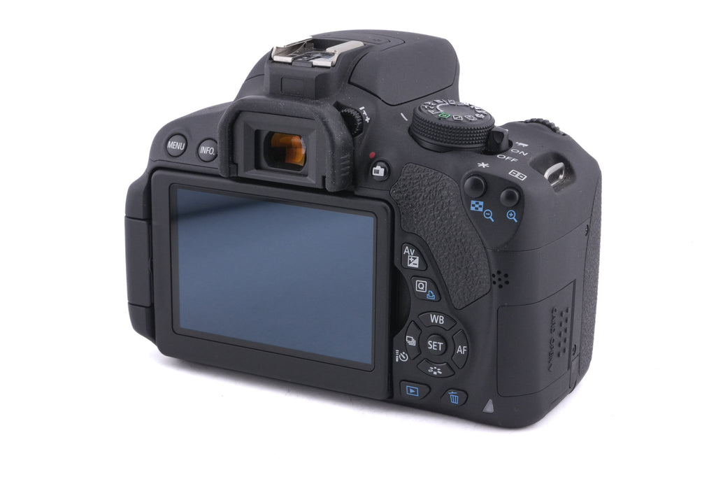 Canon EOS 700D