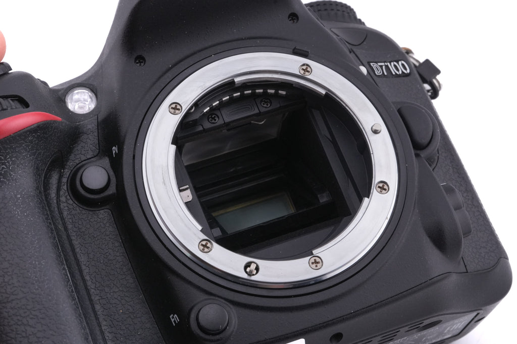 Nikon D7100