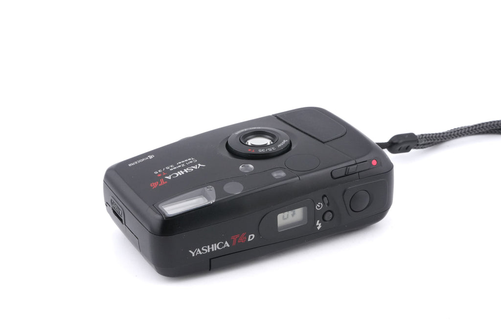 Yashica T4