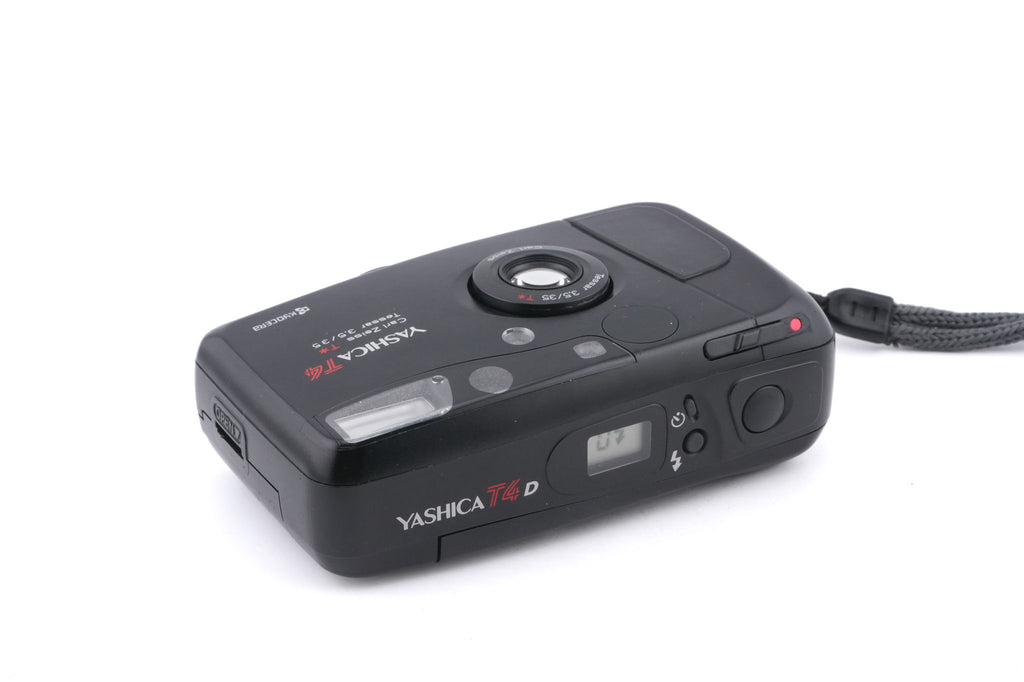 Yashica T4