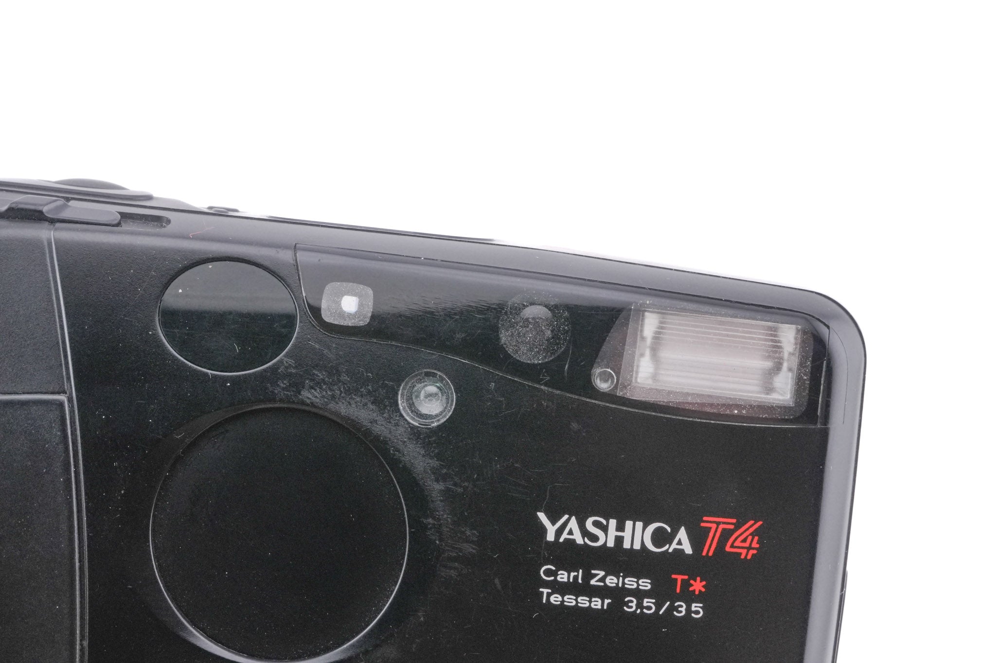 Yashica T4