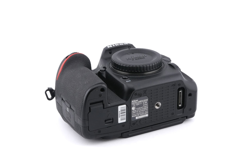 Nikon D500
