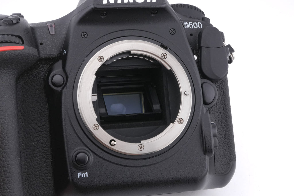 Nikon D500