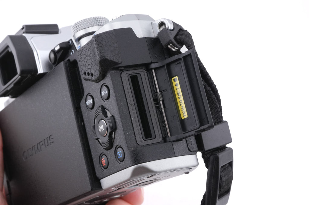 Olympus OM-D E-M5 Mark II