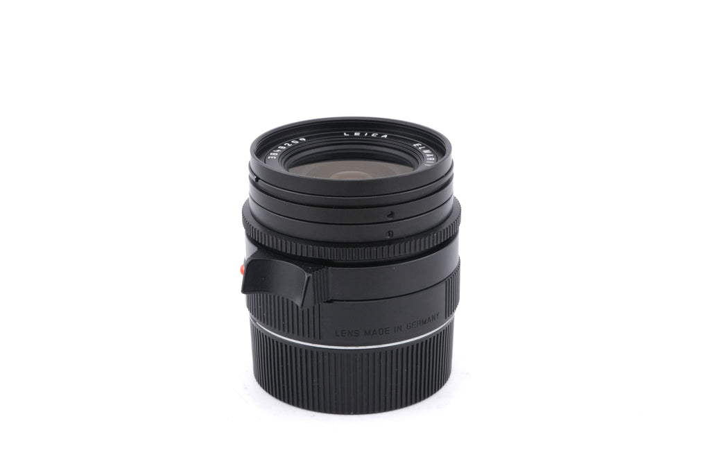 Leica 28mm f2.8 Elmarit-M (Type IV) (11809) + Lens Hood (28mm f2/2.8) (12451)