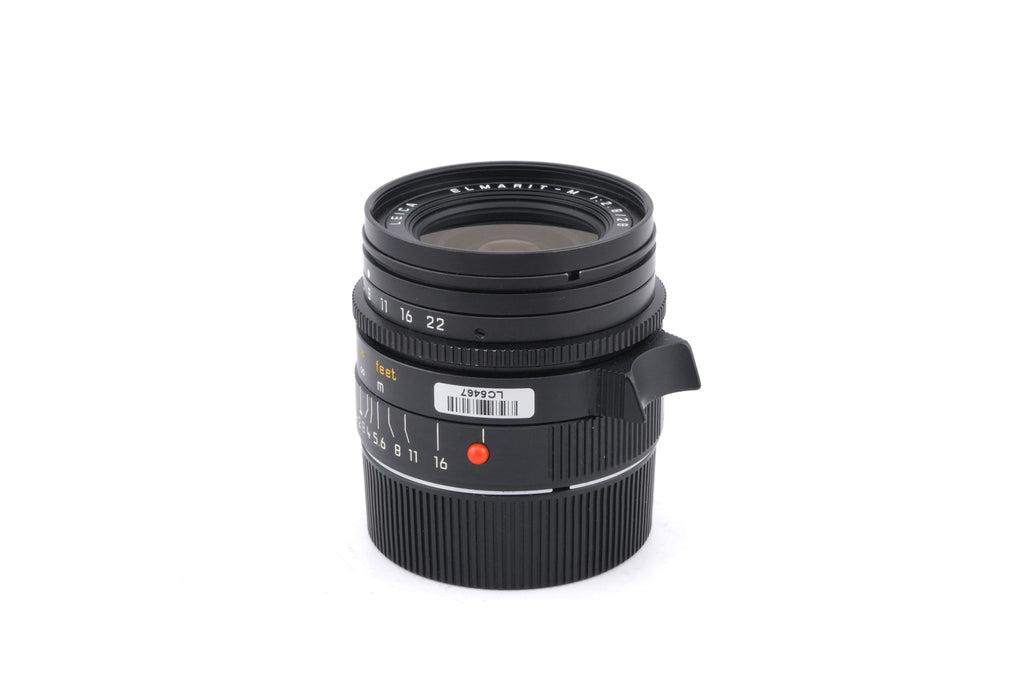 Leica 28mm f2.8 Elmarit-M (Type IV) (11809) + Lens Hood (28mm f2/2.8) (12451)