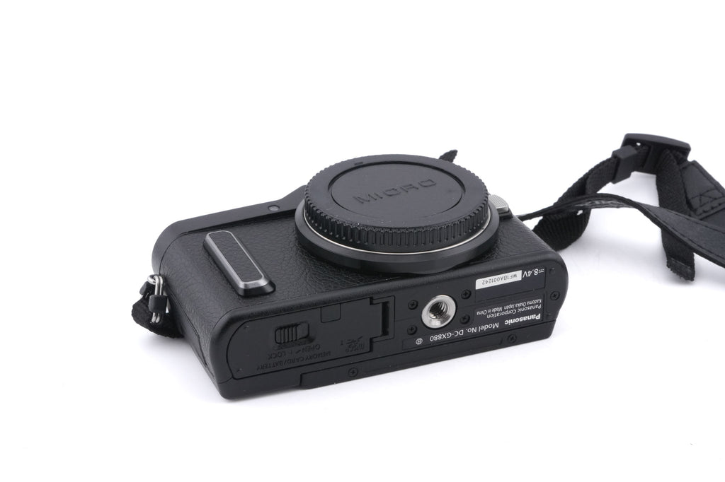 Panasonic Lumix DC-GX880