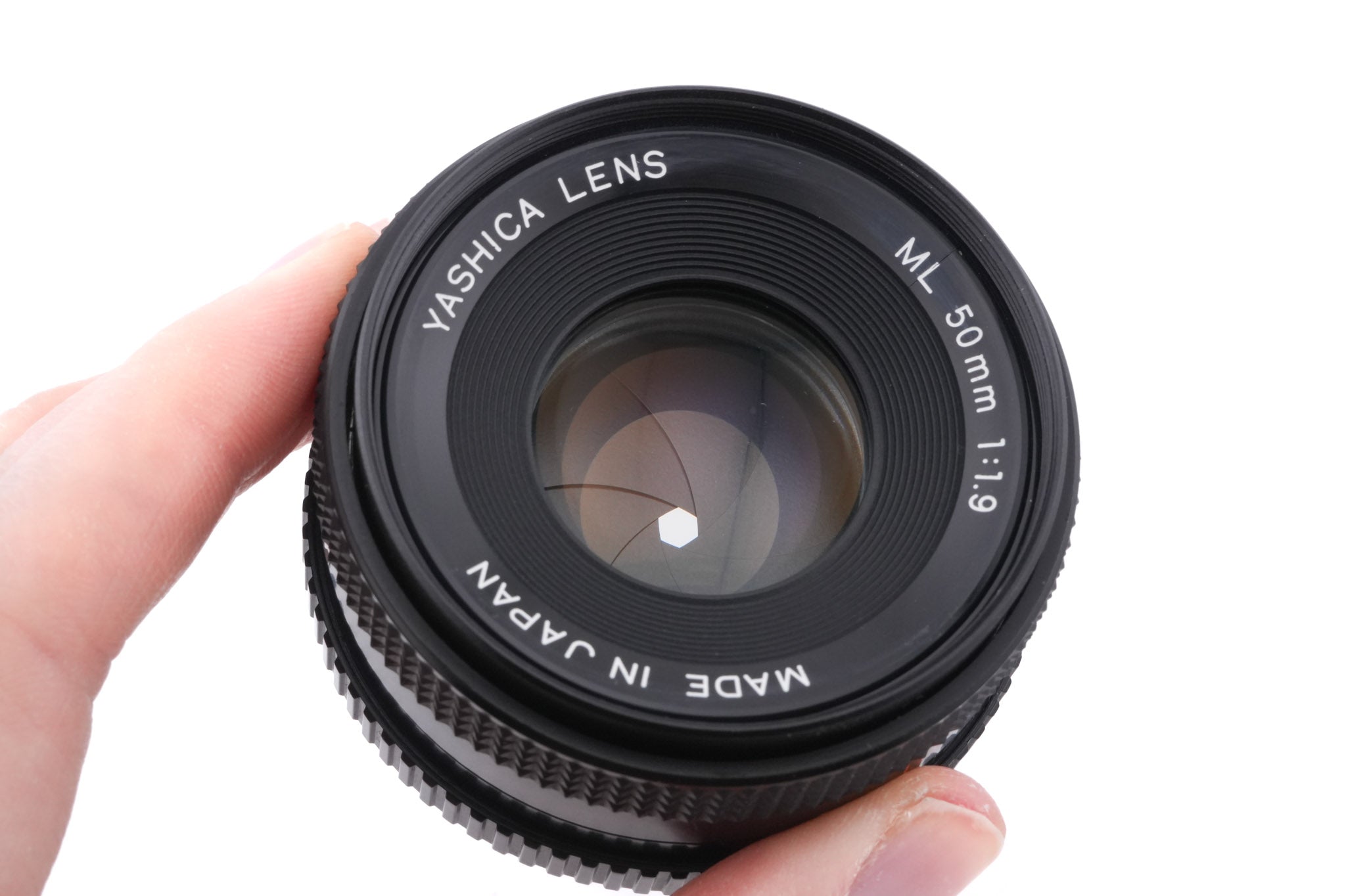 Yashica 50mm f1.9 ML