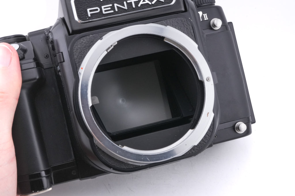 Pentax 67 II + Pentaprism Finder (6x7 / 67)