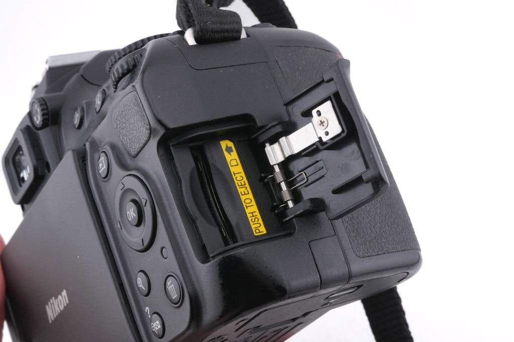 Nikon D5100