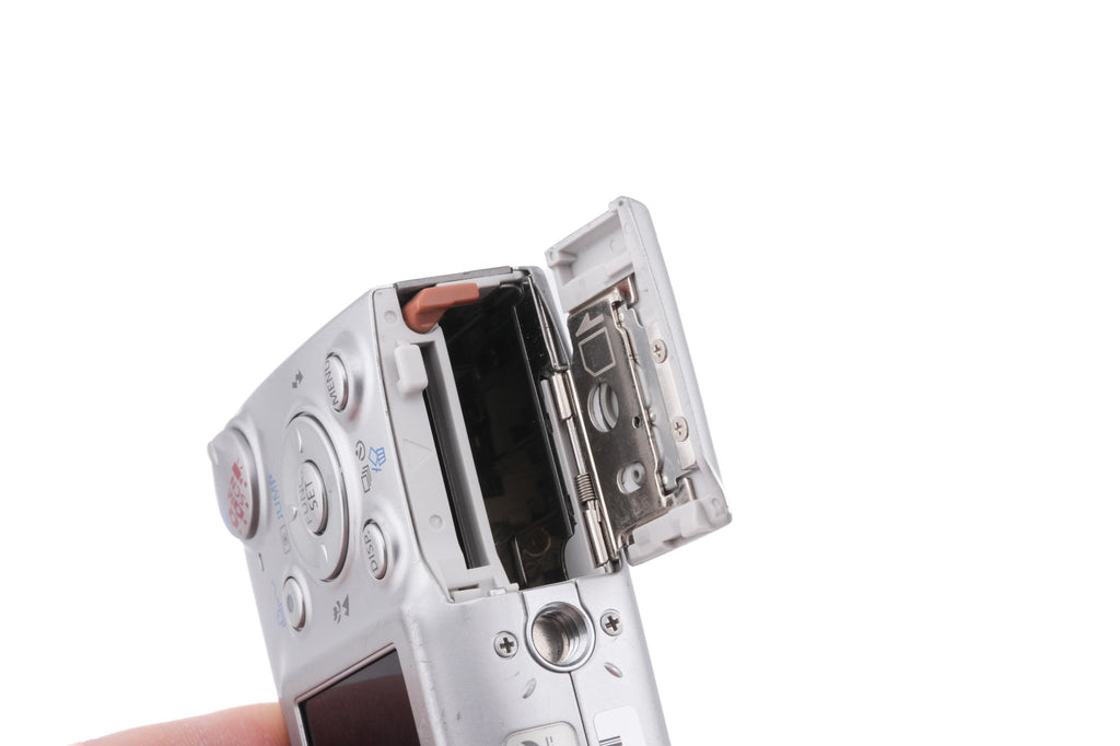 Canon IXUS 700