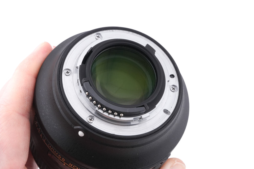 Nikon 85mm f1.8 AF-S Nikkor G
