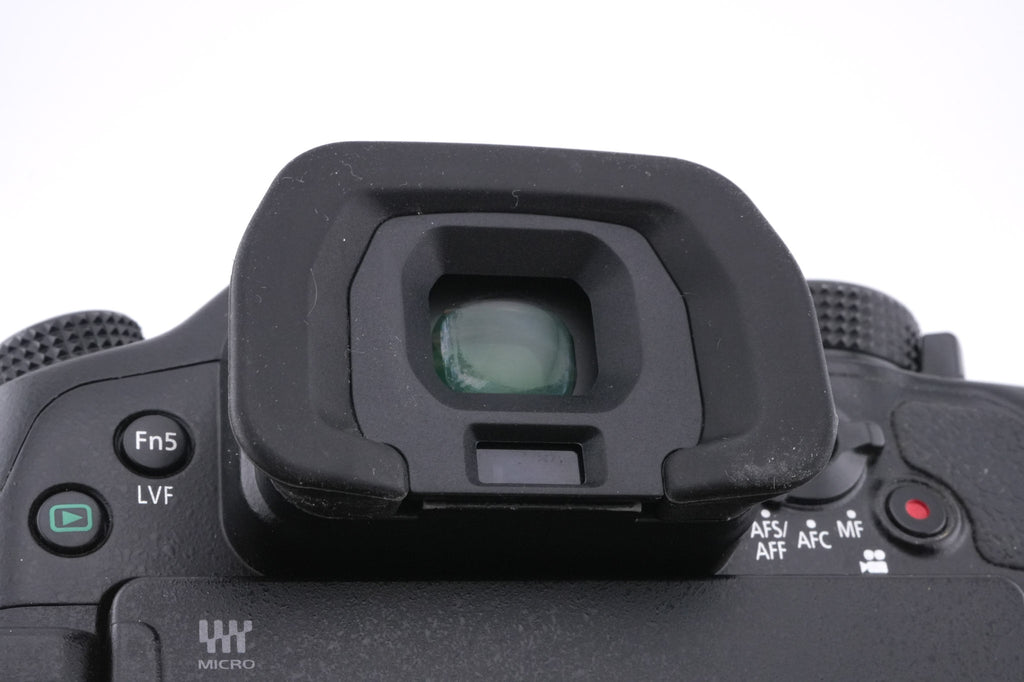 Panasonic Lumix DMC-GH4