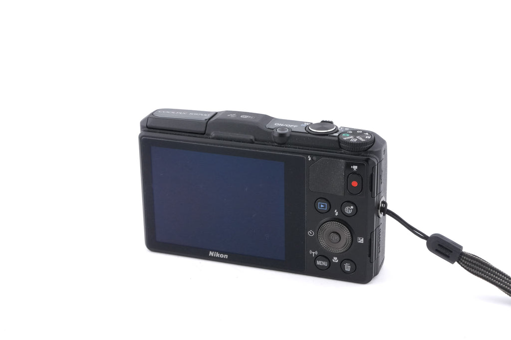 Nikon Coolpix S9700