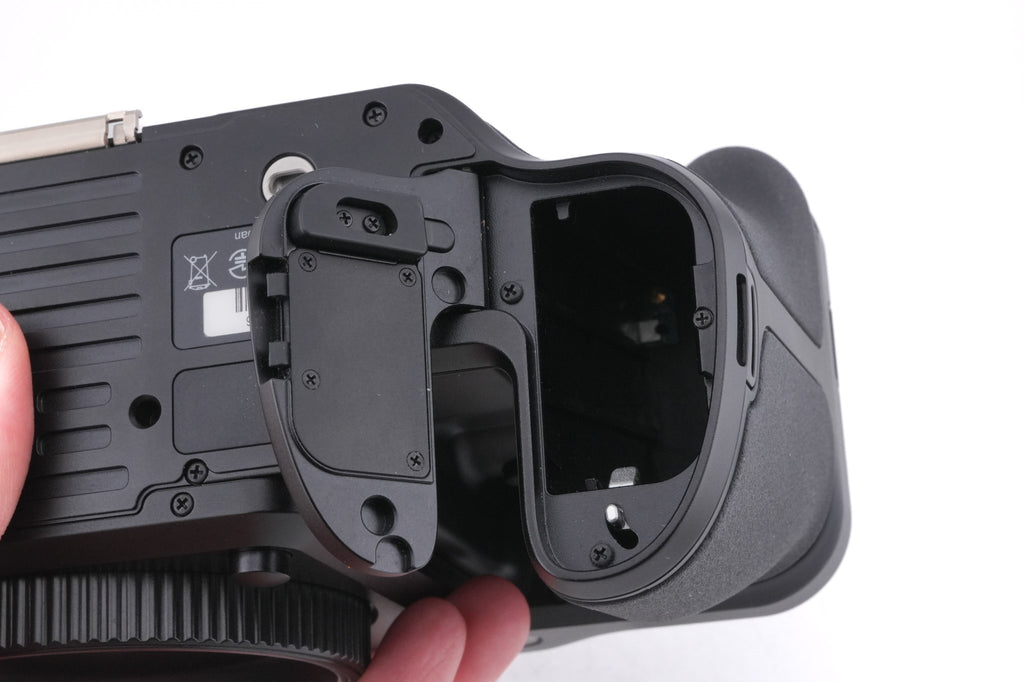 Phase One XF + IQ3 100 Digital Back + XF Prism Viewfinder