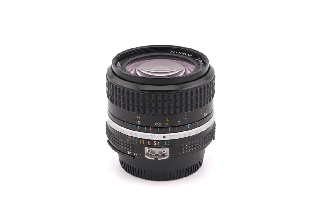 Nikon 28mm f3.5 Nikkor AI