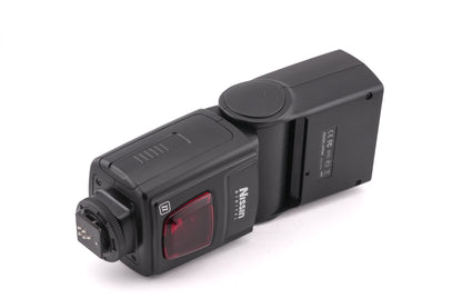 Nissin Di622 Mark II Flash