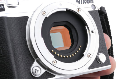 Nikon 1 J5