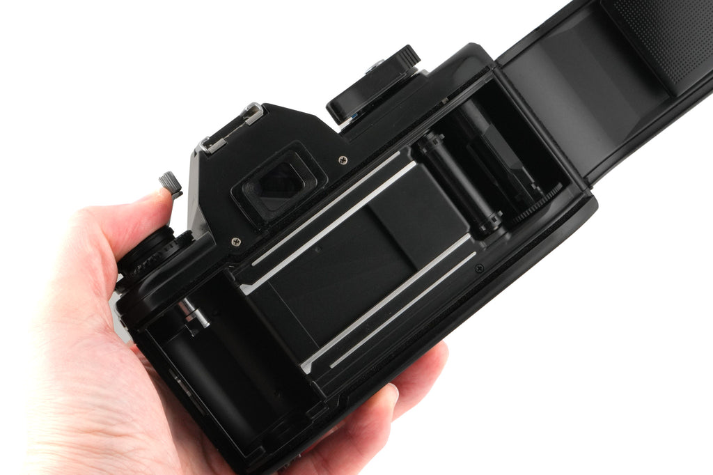 Nikon EM
