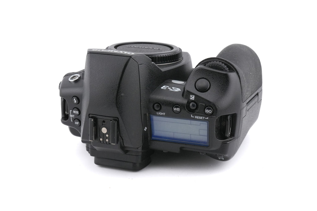 Olympus E-3
