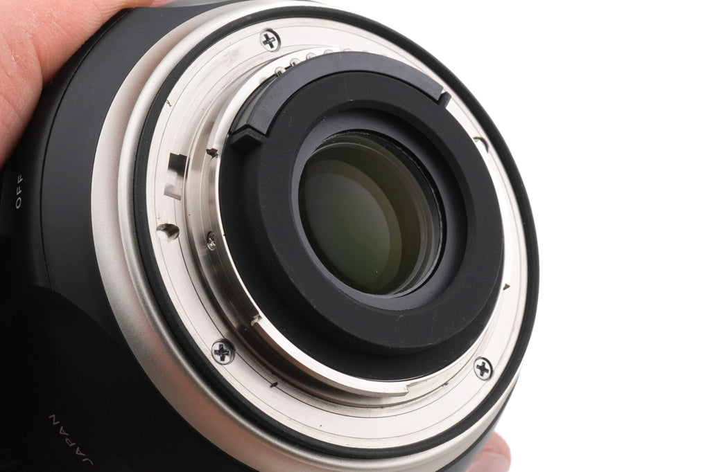 Tamron 18-400mm f3.5-6.3 Di II VC HLD (B028)